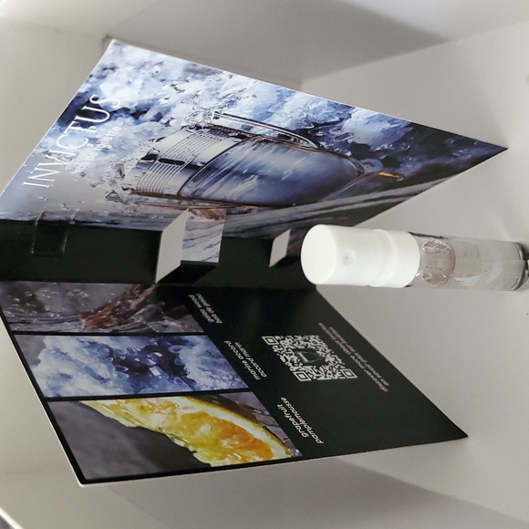 Paco Rabanne Invictus - Picture 2 of 3